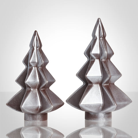2 sapins de Noël (petit et grand) de couleur argentée par L'Instant Cacao