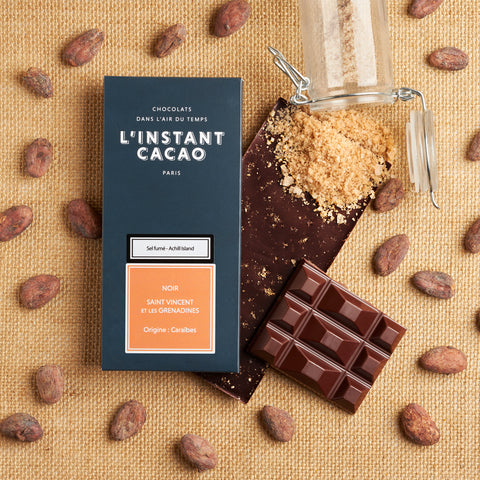 Tablette épicée : chocolat noir de Saint Vincent et les Grenadines et sel fumé d’Achill Island